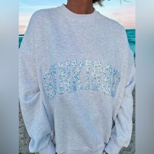 Sunkissed Coconut Floral Embroidered Gray Graphic Sweatshirt Size S 🌸